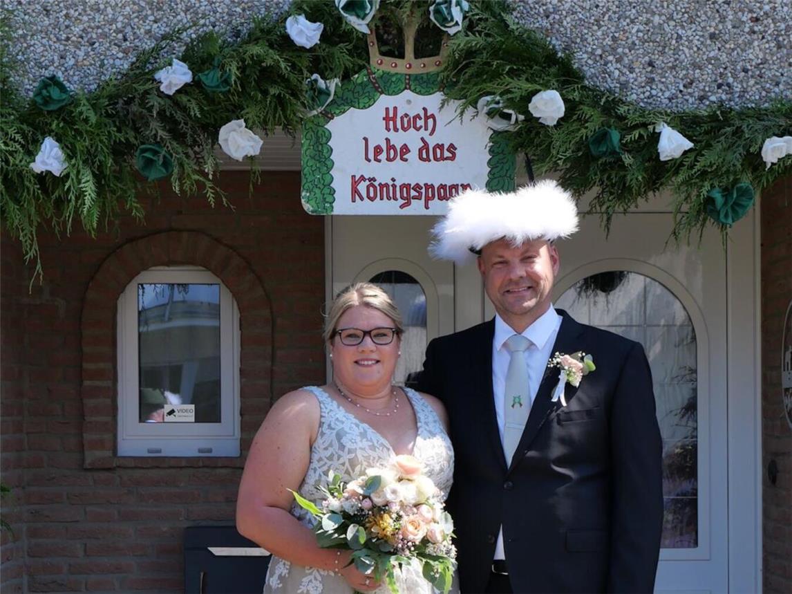 Regentschaft endet bald: König Michael Verweyen mit Gattin Angela. Foto: Schützen