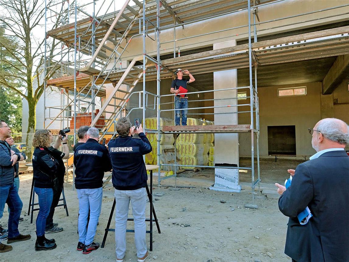 Richtfest am Neubau des Feuerwehrgerätehauses in Materborn. NN-Foto: Rüdiger Dehnen