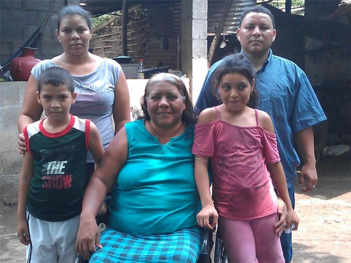 Rollstühle werden in El Salvador stets benötigt. Foto: Flüchtlingshilfe Mittelamerika