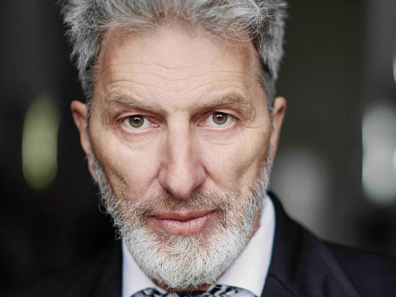 Rufus Beck liest in Straelen aus Mark Twains „Bummel durch Europa“, 16. Oktober. Foto von Christian Kaufmann.