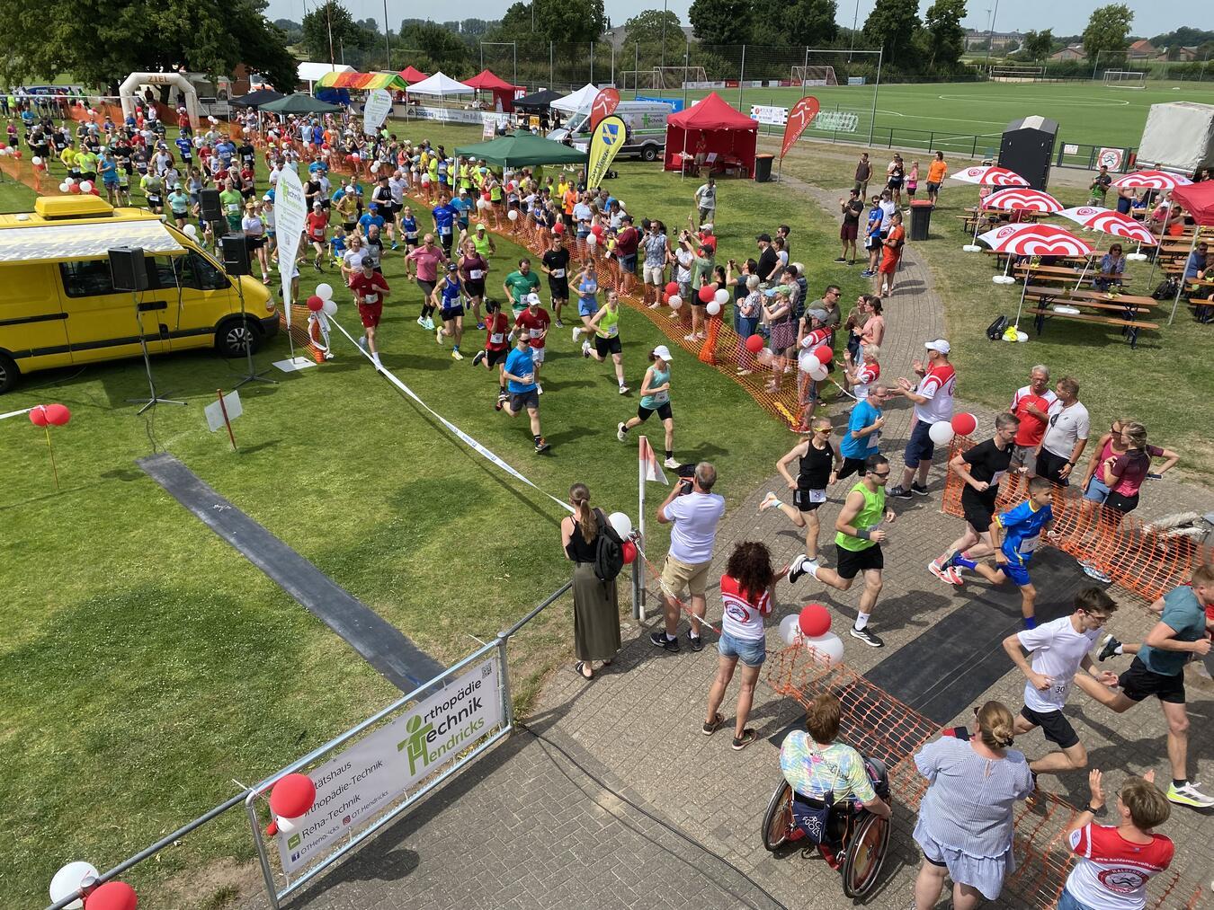 Rund 450 Athleten sind beim Halderner Volkslauf am Start. Foto: privat