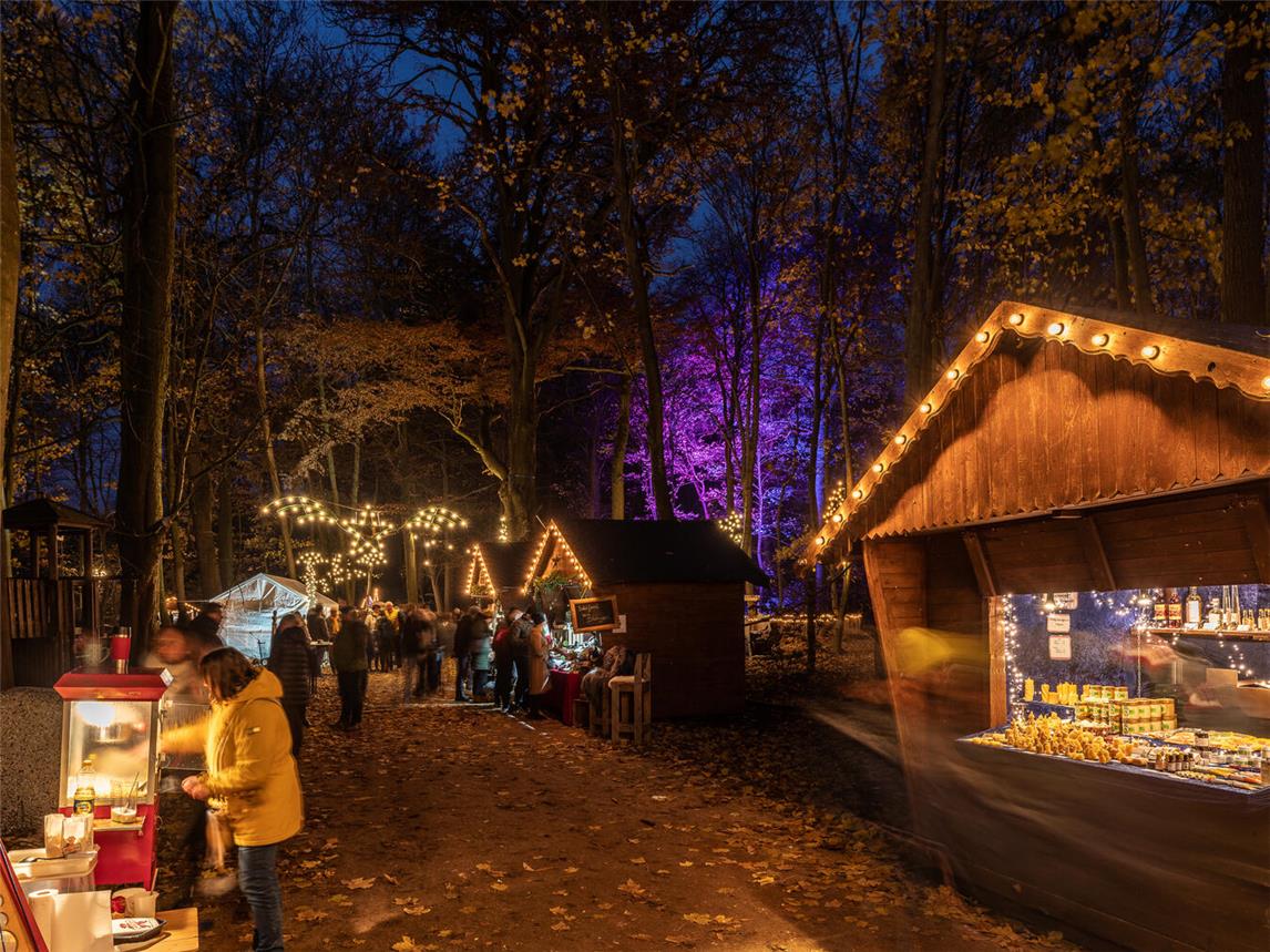 Rund um das Schloss Walbeck erstreckt sich der schöne Weihnachtsmarkt.Fotos: privat