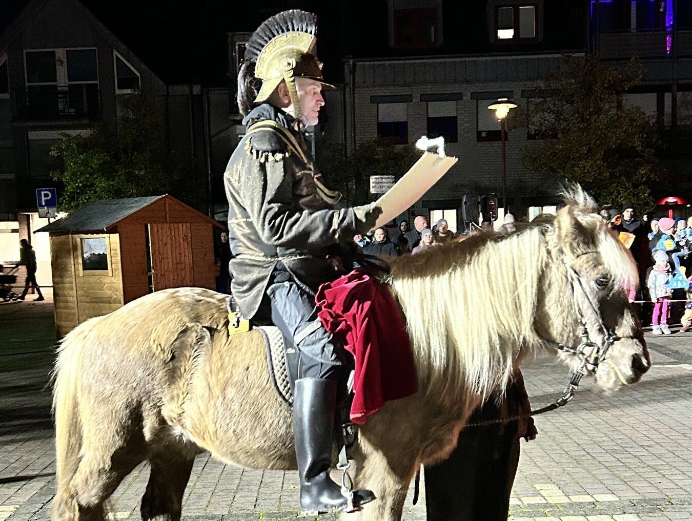 Sankt Martin reitet auch in diesem Jahr wieder durch Menzelen-Ost. Foto: Martinskomitee