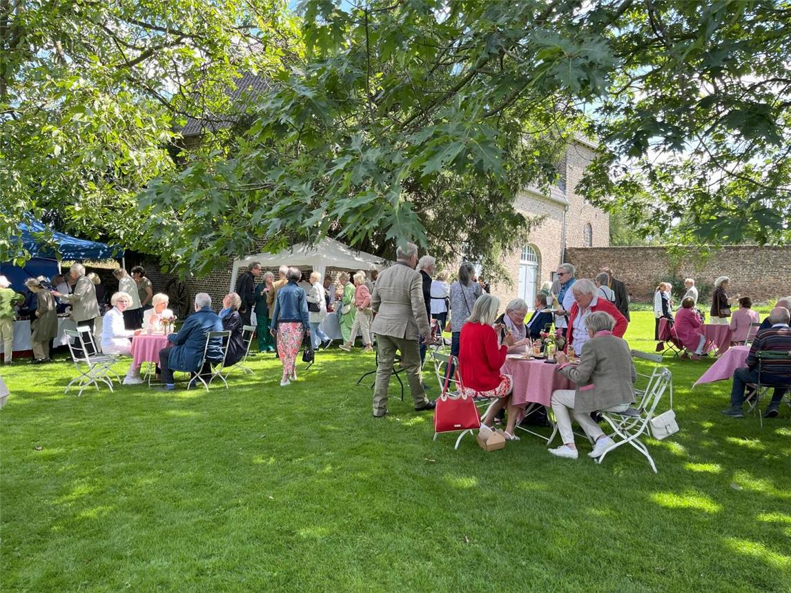 Schon im vergangenen Jahr sorgte das Catering des Lion Clubs Rheinberg für viel Zuspruch. Foto: Lions Club Rheinberg