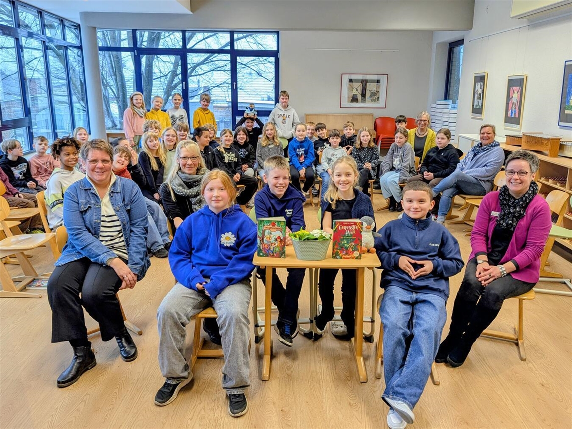 Schon jetzt sind die Teilnehmer des Lesewettbewerbs aus der St.- Luzia-Grundschule Gewinner. NN-Foto: J. Kurschatke