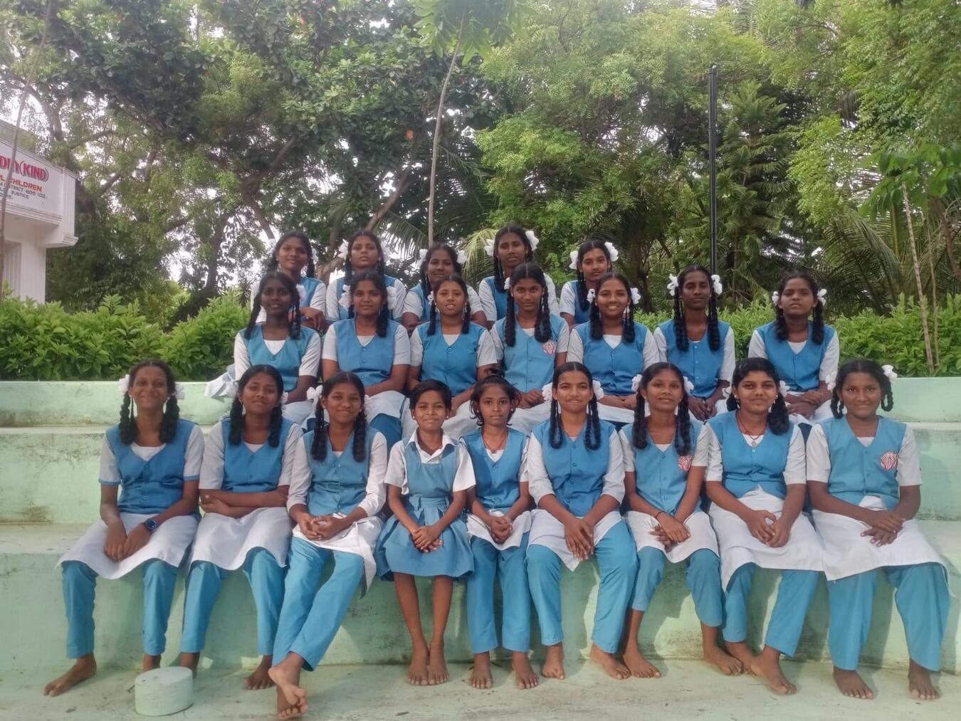 "Waisenhaus für Mädchen in Tamil Nadu, Indien: Karunai bietet Bildung und Zukunftsperspektiven für benachteiligte Kinder."
