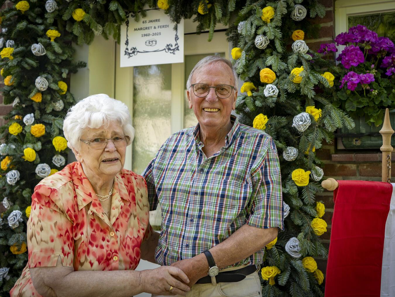 Seit mehr als sechs Dekaden sind sie unzertrennlich: Margret und Ferdinand Laarmanns. NN-Foto: Gerhard Seybert