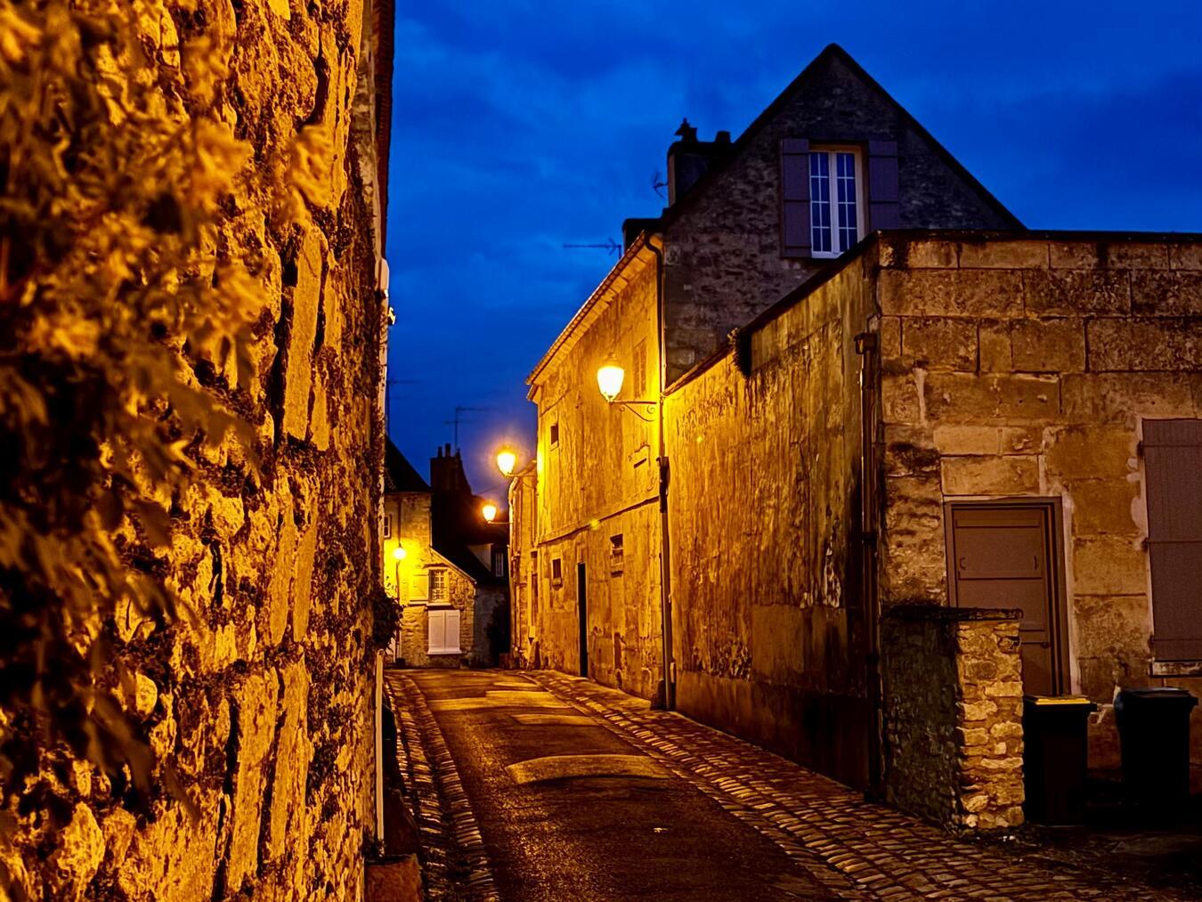 Senlis in Frankreich zu bereits späterer Stunde. Foto: privat