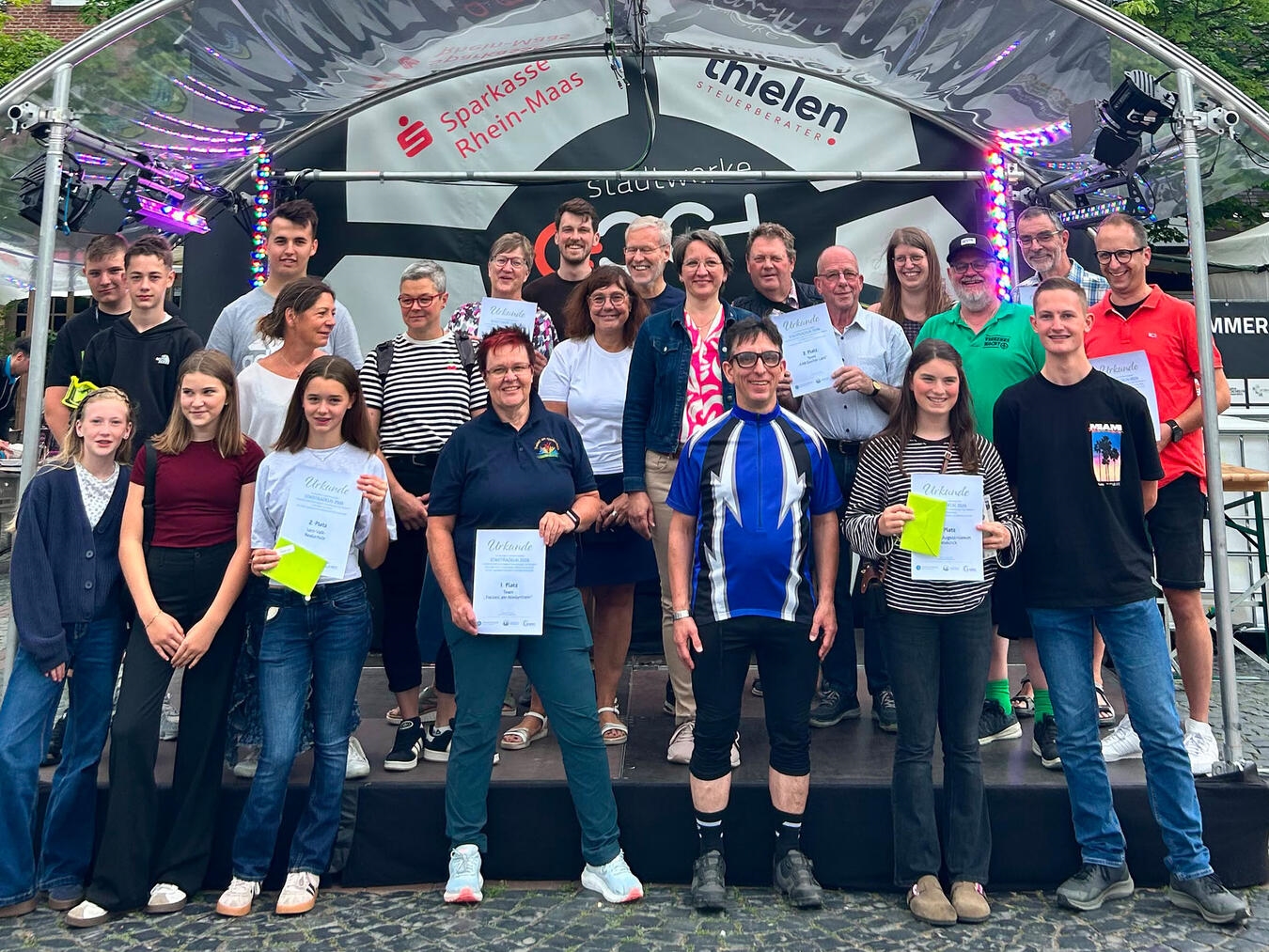 "Siegerehrung Stadtradeln 2026 mit Gewinnern auf dem Podest, Foto von Sandra Celik"