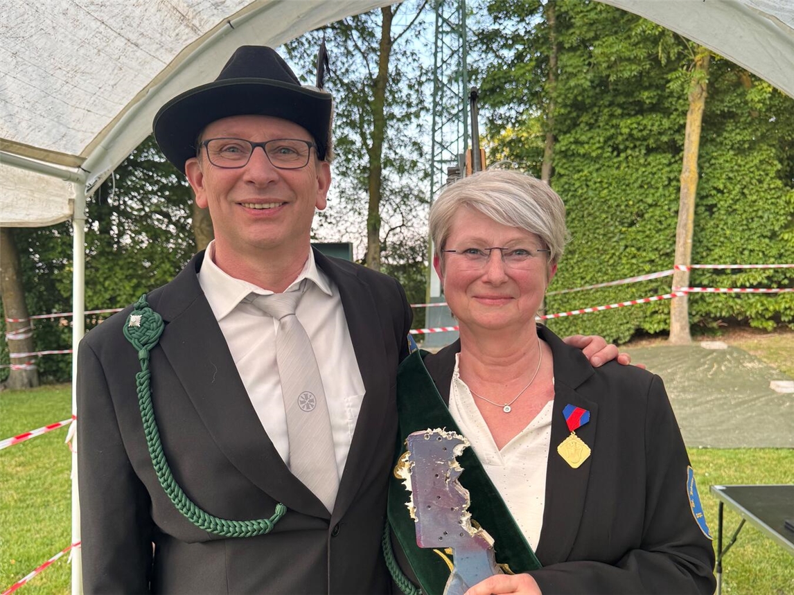 Silke und Burkhard Hübbers bei der St. Johannes Schützenbruderschaft Donsbrüggen Veranstaltung.