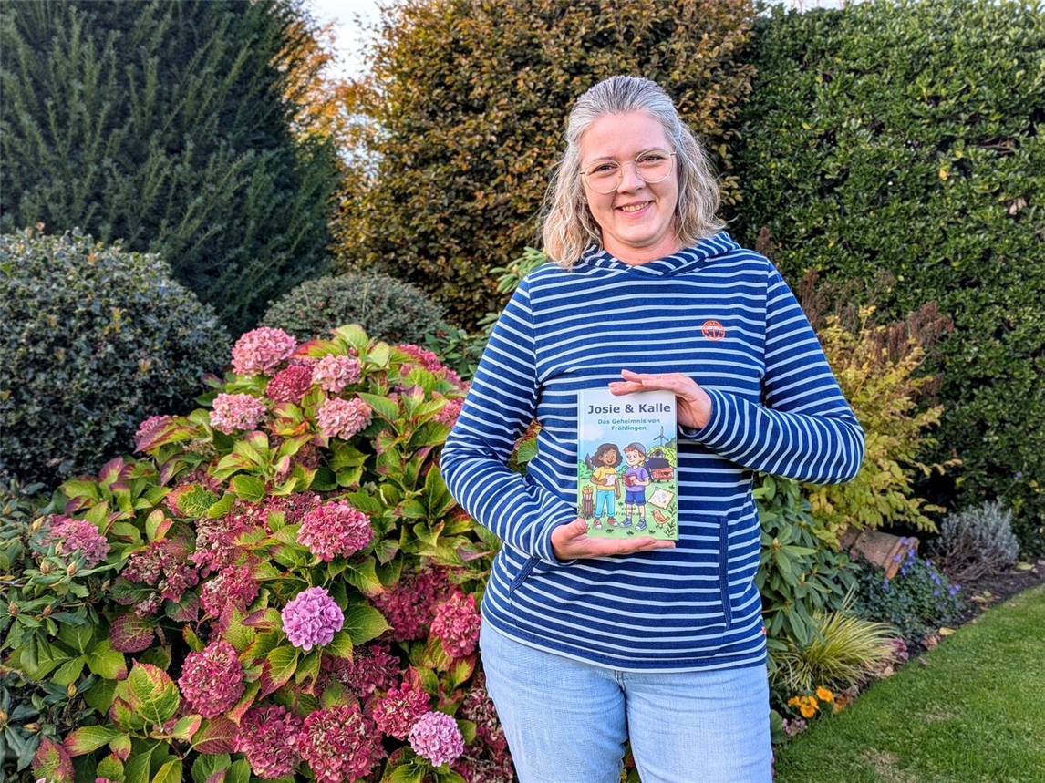 Silvia Meier hat in ihrer ersten Detektivgeschichte gleich einige reale Elemente aus Issum und Sevelen mit eingebracht. NN-Foto: J. Kurschatke