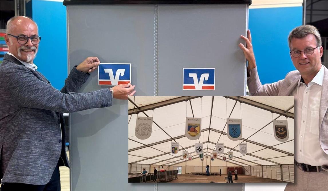 Sind froh über die Spende: Michael Rütten (r.) und Marcus Plümpe, Foto: Volksbank