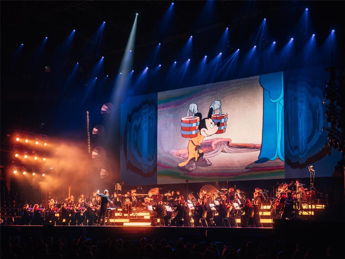 Songs der beliebtesten Disney-Klassiker bringt das Hollywood-Sound-Orchestra auf die Bühne. Fotos: Milan Schmalenbach