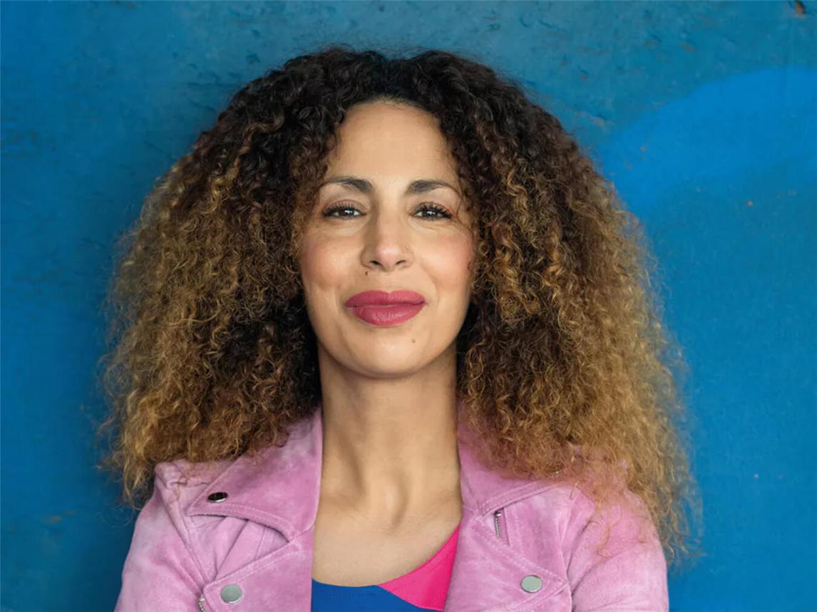 Souad Lamroubal – Filmemacherin und Expertin für Integration – begleitet die Veranstaltung. Foto: Lamroubal