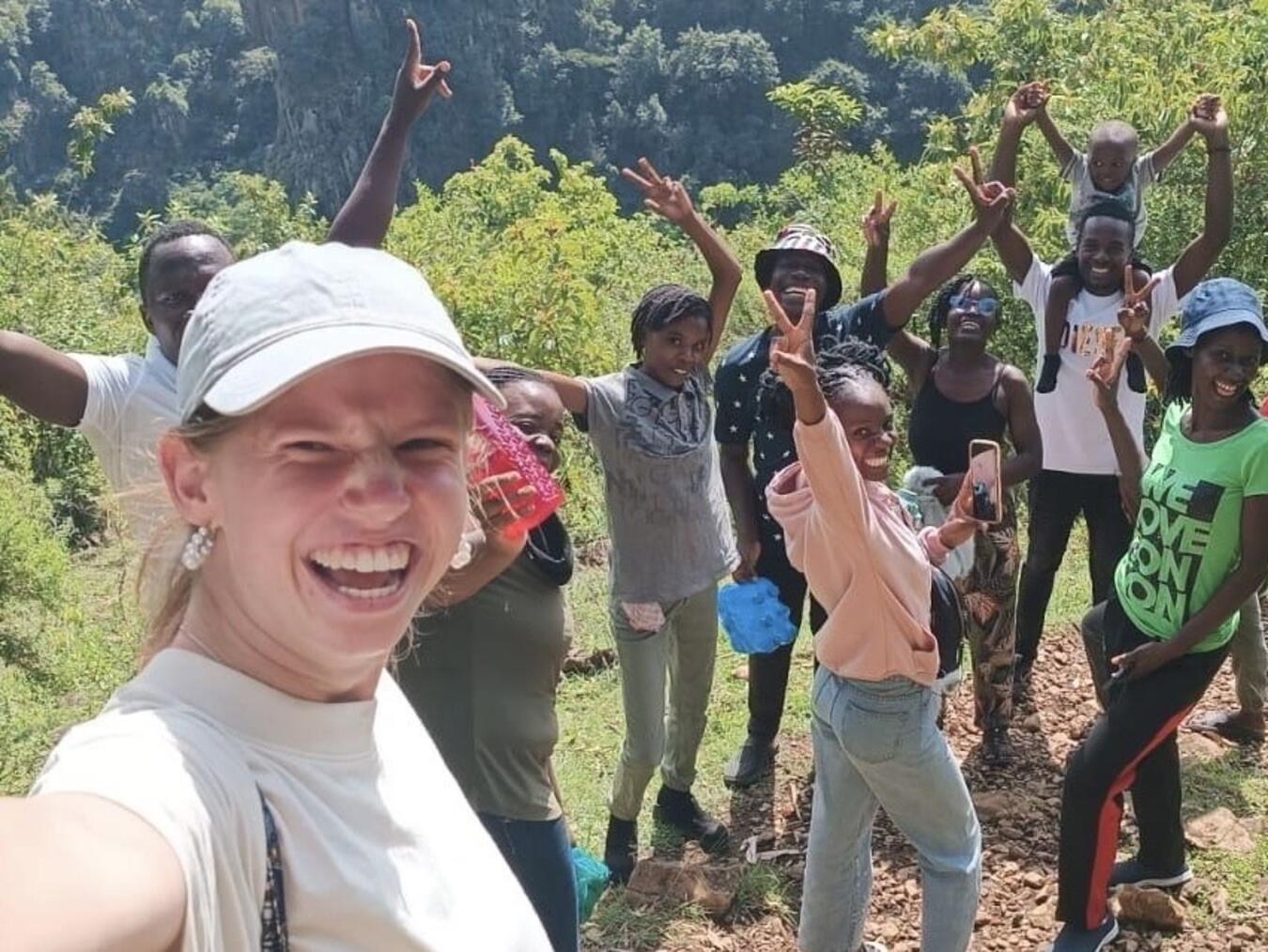 Sovana mit ihrer Worship-Band. Foto: privat