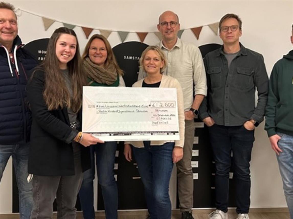 Spendenübergabe an die Kinder- und Jugendhilfe Pont. .Foto: privat