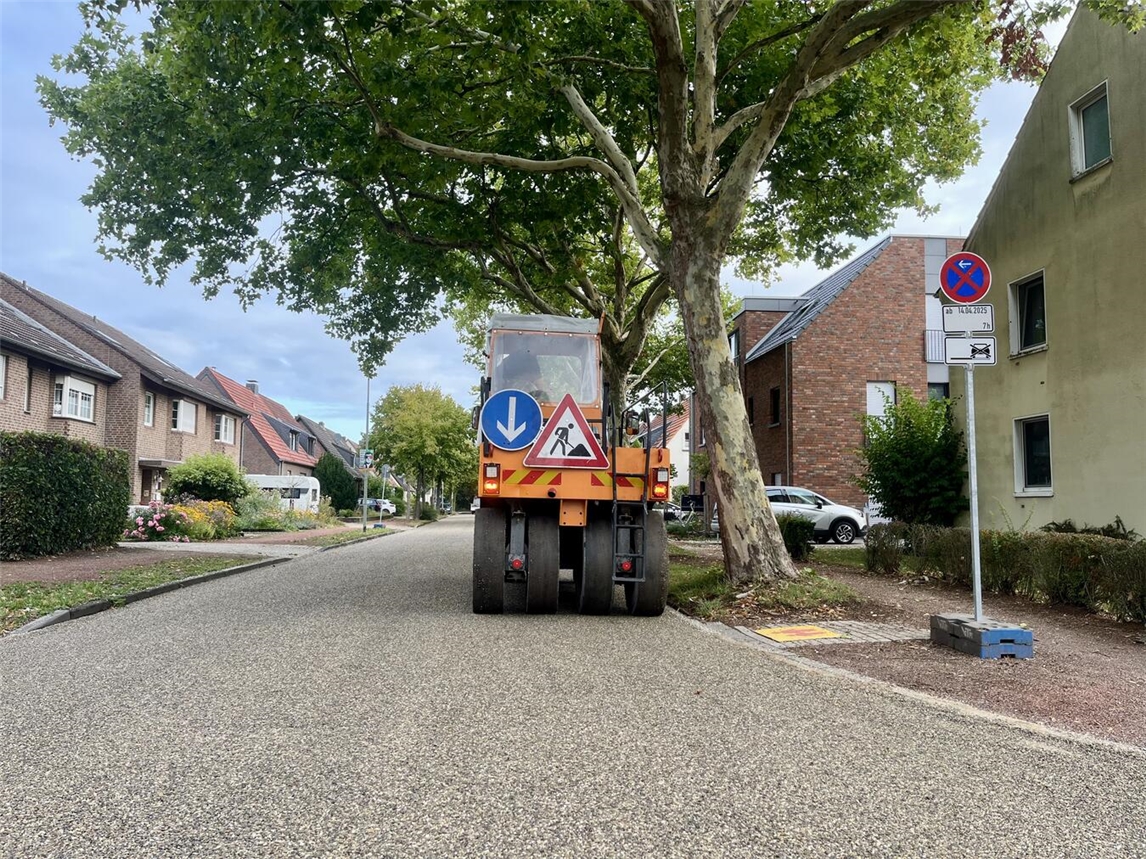 "Splittarbeiten in Geldern, durchgeführt von der Stadt, Foto von Terhorst"