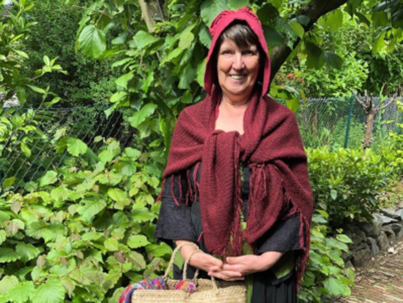 Stadtführerin Petra Scheike wird allerhand Legenden und Geschichte(n) aus Kleve erzählen.Foto: WTM
