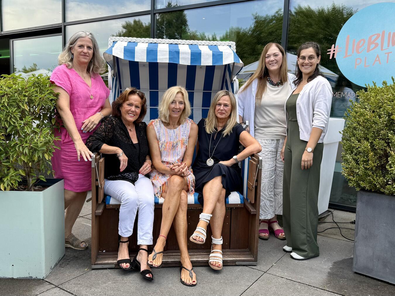 Starke Frauen für ein starkes Netzwerk: Angelika Kohn, Inge Roterberg, Katja Meenen, Barbara Baratie, Corinna Ortmann und Pauline Schramm (v.l.) NN-Foto: SP