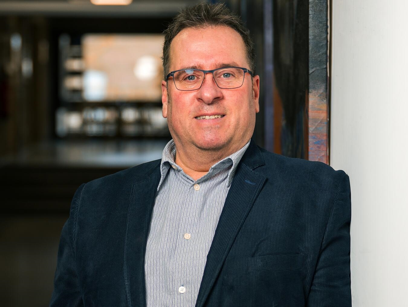 Stefan Janßen prägt seit nunmehr 40 Jahren das musikalische Leben an St. Nikolaus in Walbeck.Foto: Kirchenchor an St. Nikolaus Walbeck