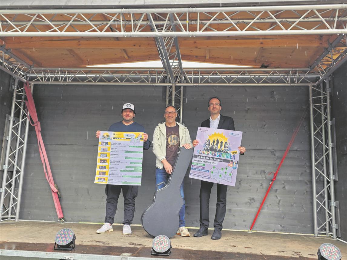 Stellten das neue Konzept vor: (v.l.) Benedikt May (Bäderverein), Rainer Niersmann und Andreas Gansen (Sparkasse Krefeld).NN-Foto: TL