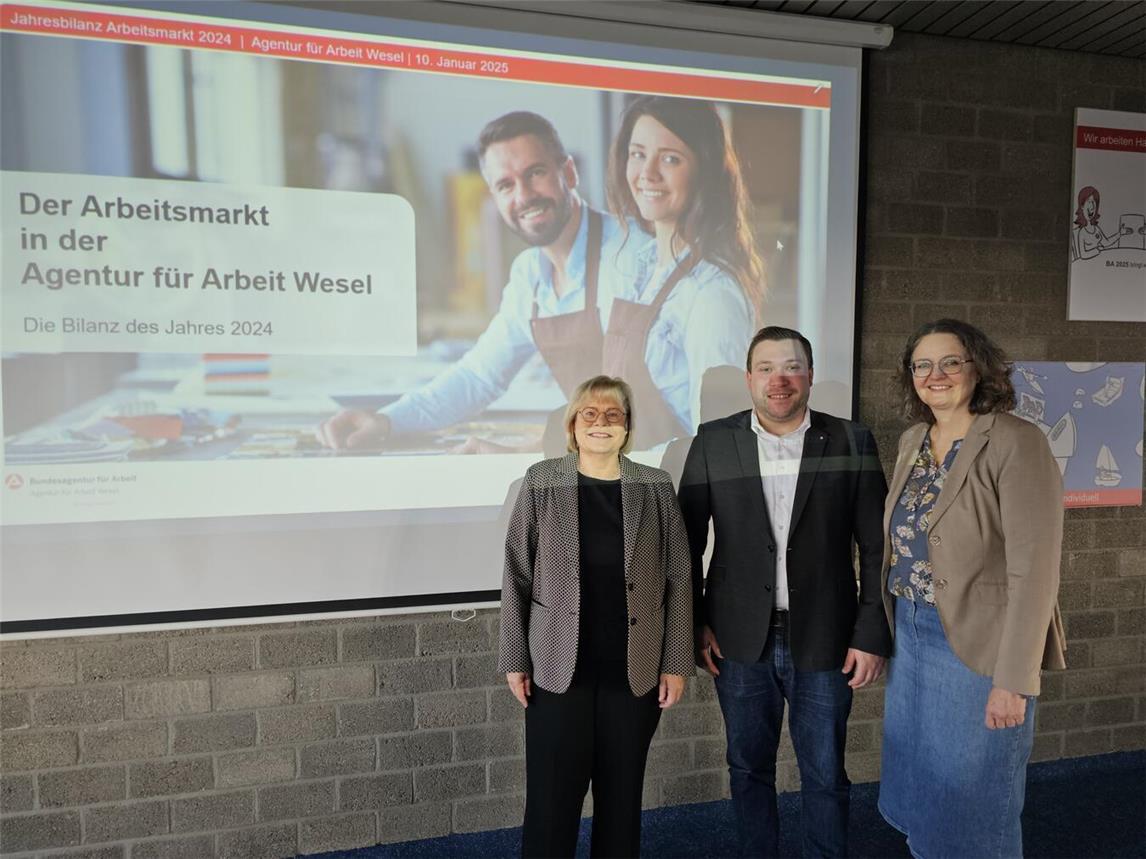 Stellten die Zahlen für 2024 vor: (v.l.) Barbara Ossyra, Kevin Hebink und Sabine Hanzen-Paprotta. NN-Foto: T. Langer