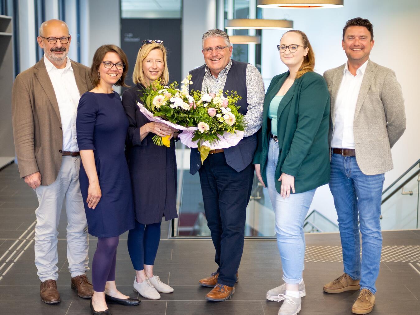Stephan Derks und Sigrun Hintzen wurden jetzt verabschiedet. Foto: Stadt Kleve