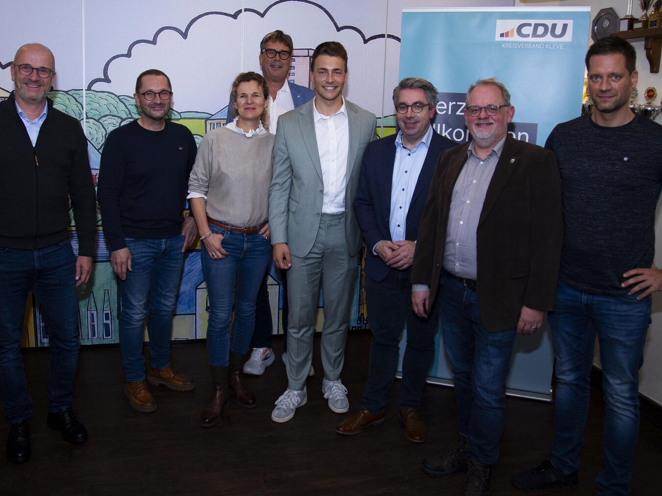 Stephan Luyven, Rolf Binn, Ruth Spielmann, Dr. Klaus Völling, Fabian Zitzke, Stefan Rouenhoff MdB, Falk Neutzer und Hendrik Tönisen. Foto: CDU Stadtverband Goch