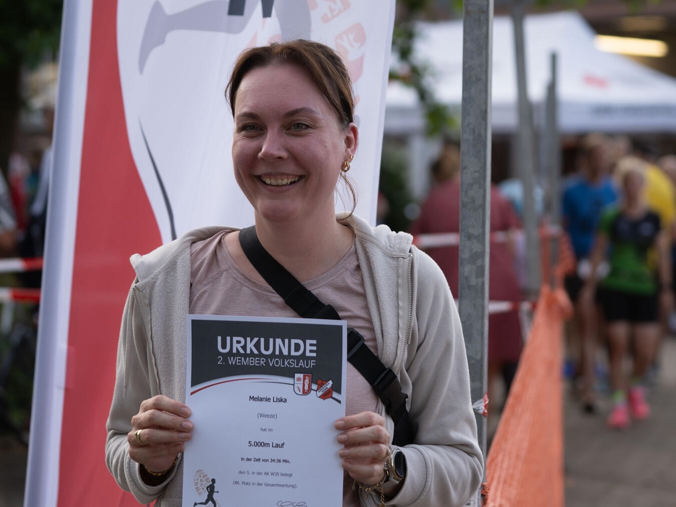 Stolze Leistungen: Die Sportler haben alles gegeben, um dem Jubiläumsjahr der Gemeinde Weeze auch ein sportliches Highlight hinzuzufügen. NN-Fotos: Gerhard Seybert 