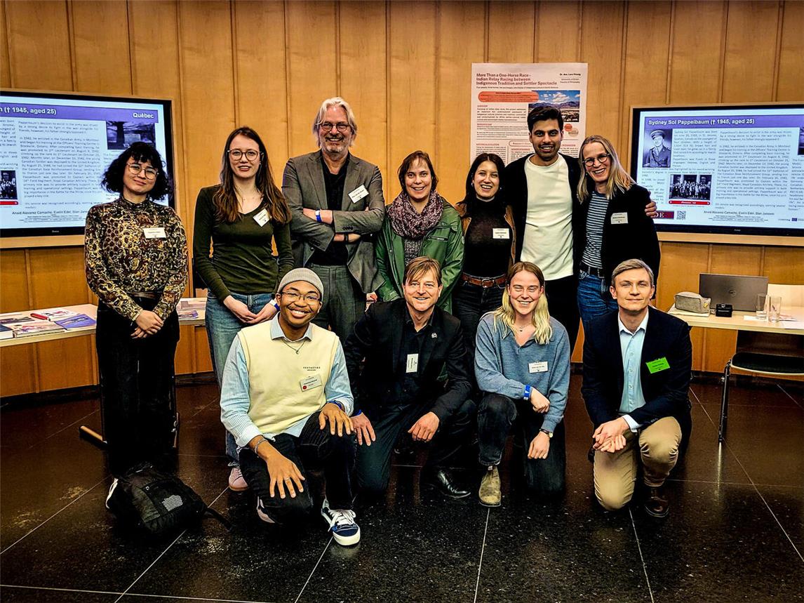 Studierende der Radboud Universität und der Universität Duisburg-Essen in der Kanadischen Botschaft in Berlin. Foto: privat
