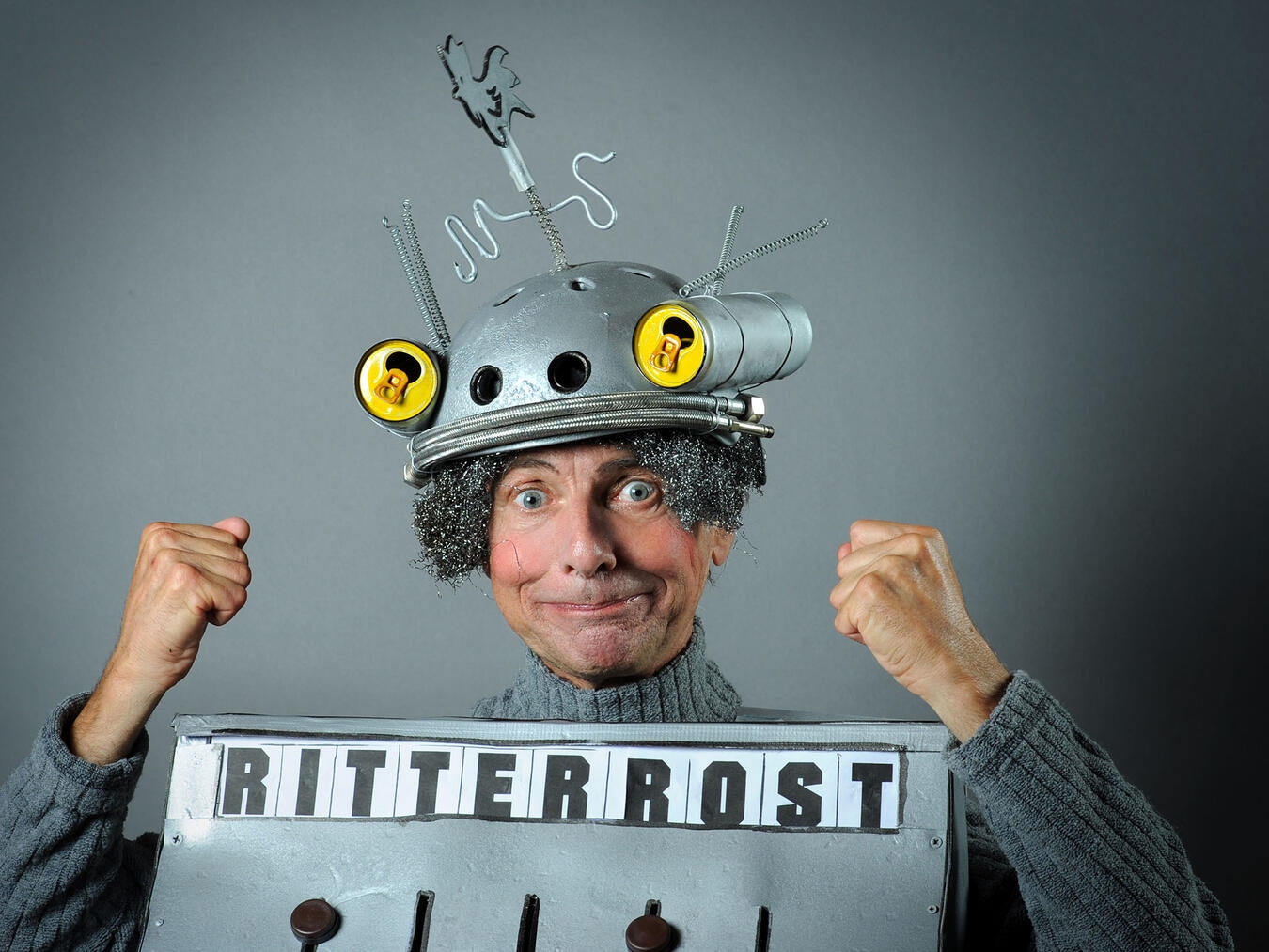 "Ritter Rost auf der Bühne, Theater Chapiteau, mittelalterliche Kostüme, kindgerechte Aufführung"