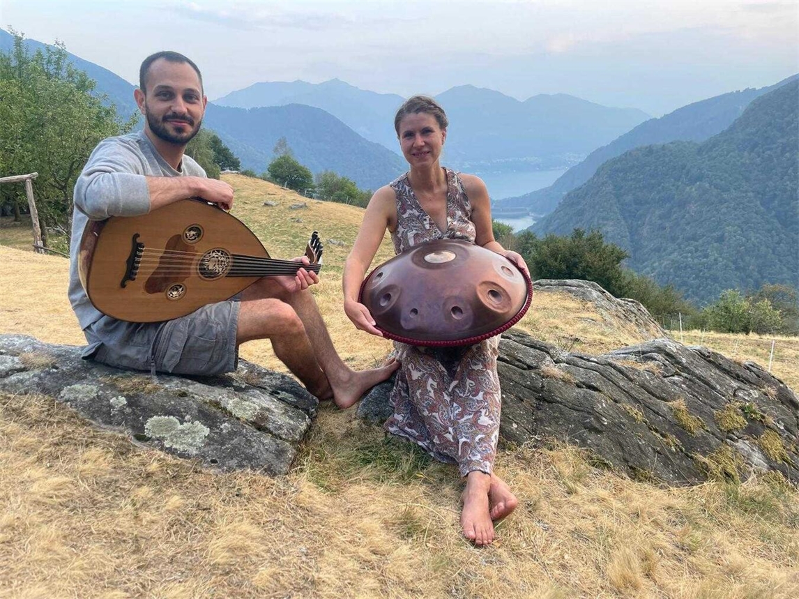 "Musikalische Geschichtenerweckung durch Tabea Frauenlob und Ayman Alzainab"