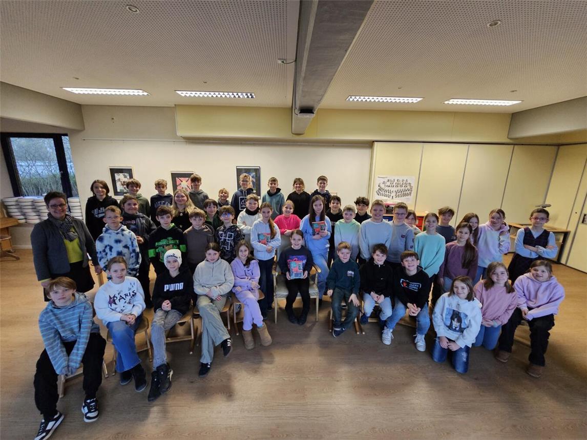 Tag zwei des „Leselöwen suchen den Lesekönig“-Vorlesewettbewerbs beginnt an der St. Luzia-Grundschule Walbeck. NN-Foto: T. Langer