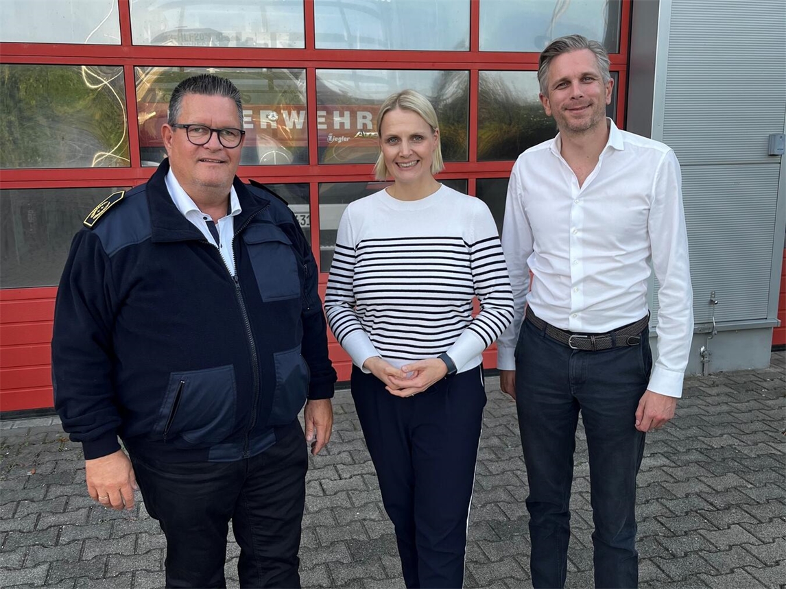 Markus Janßen, Charlotte Quik und Sascha van Beek im Gespräch, Büro Charlotte Quik, Netzwerktreffen, Politiker Austausch.