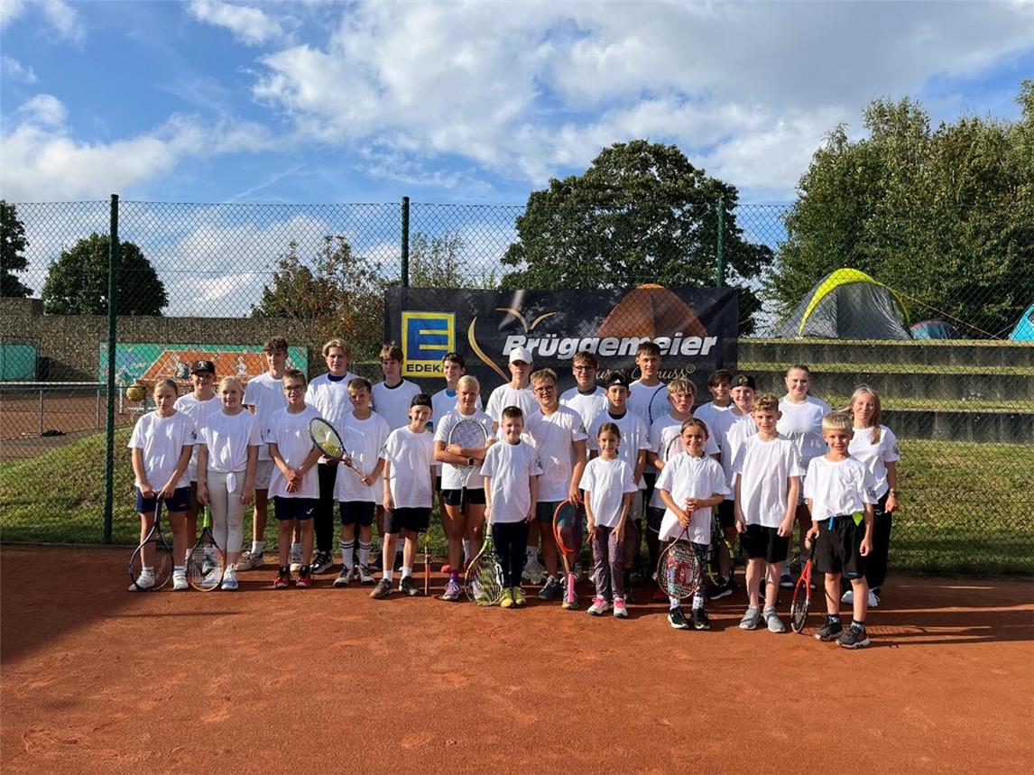 Tennisclubs aus Wachtendonk, Nieukerk und Straelen haben das Turnier wiederbelebt. Foto: privat