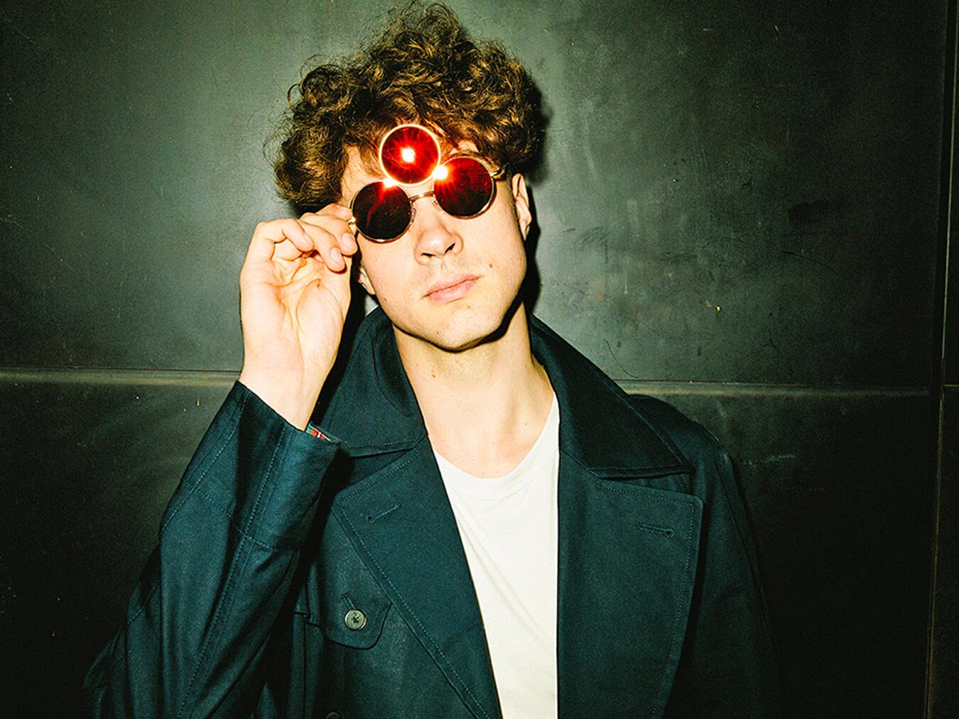 Timon Krause wird das Publikum in Dinslaken mit einer faszinierenden Mischung aus Psychologie und Unterhaltung begeistern. Foto: Murat Aslan