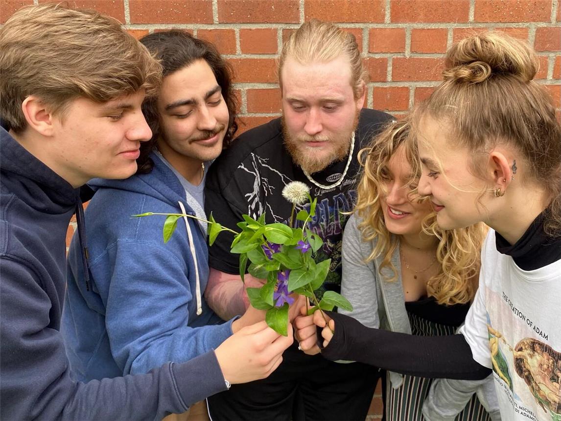 „Tinnitus“ bedient sich der verschiedensten Werkzeuge der Kleinkunst. Foto: Tinnitus