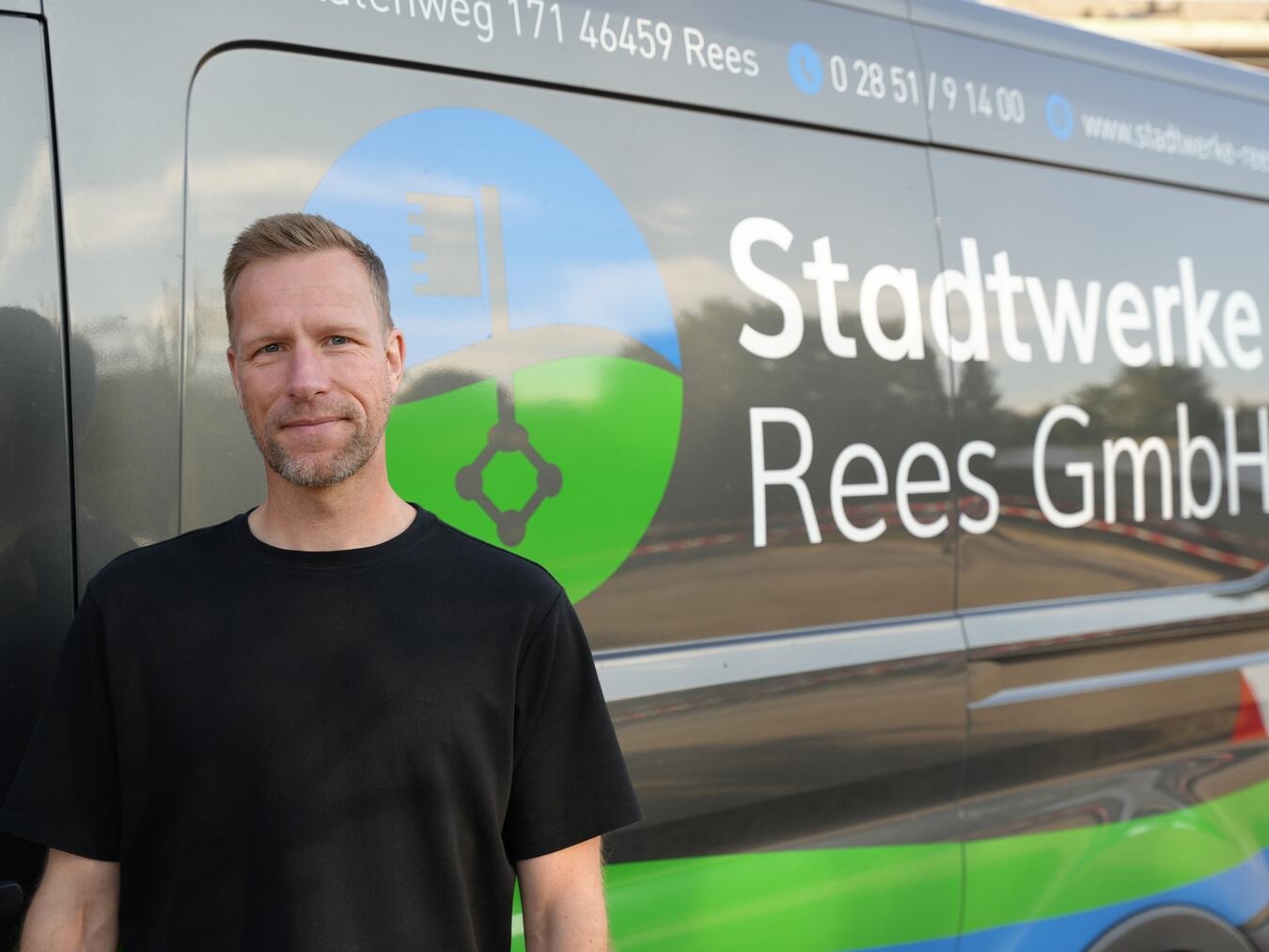 "Tobias Fleuth, Technischer Leiter Stadtwerke Rees, Porträtfoto"