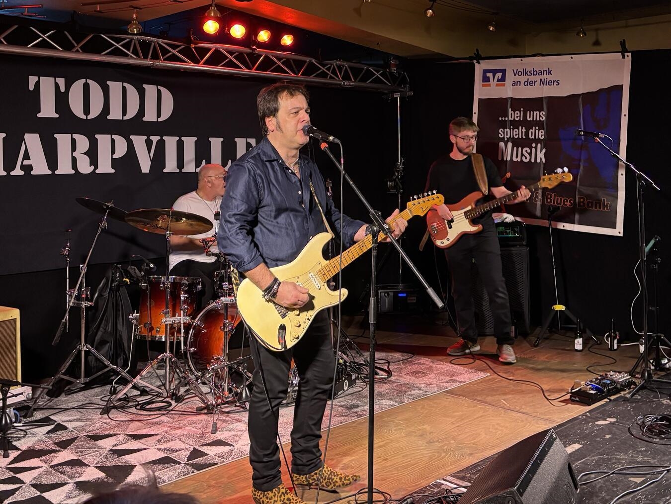 Todd Sharpville mit Band bei seinem Gastspiel in Geldern.Foto: privat