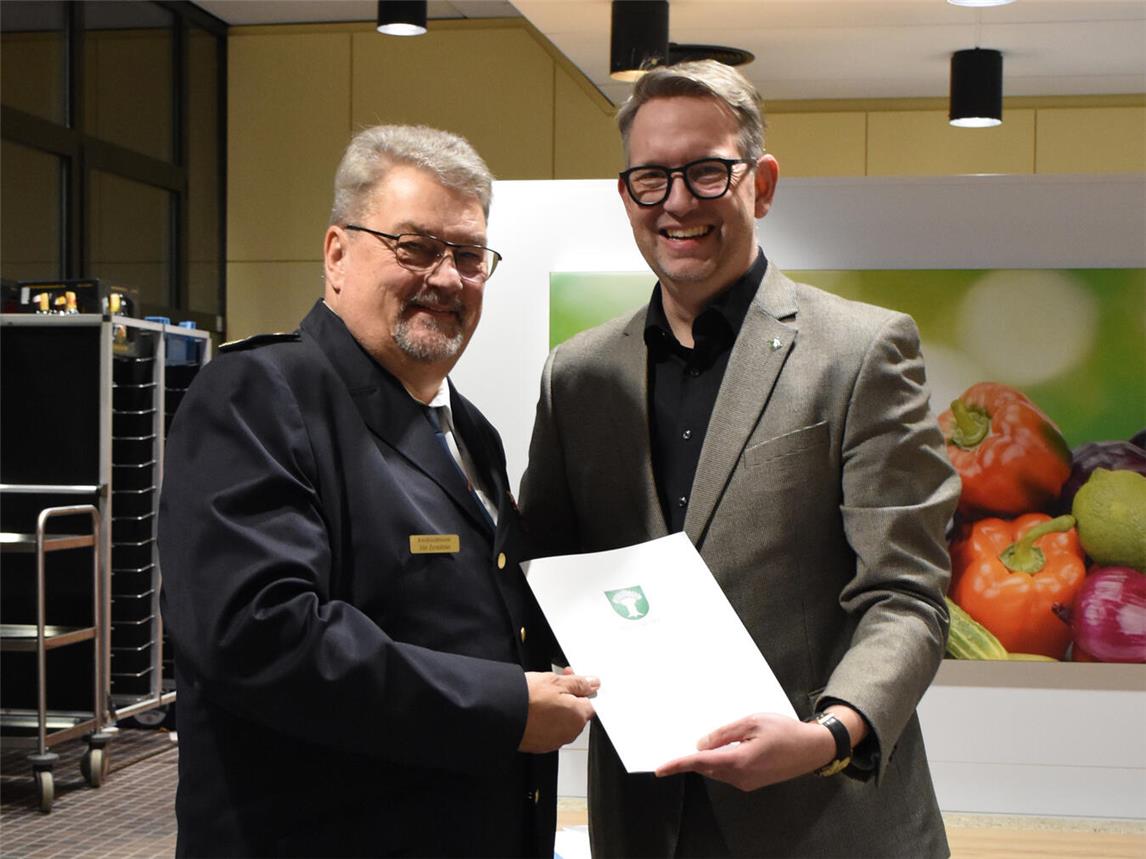 Udo Zurmühlen (l.) und Landrat Ingo Brohl. Foto: Kreis Wesel