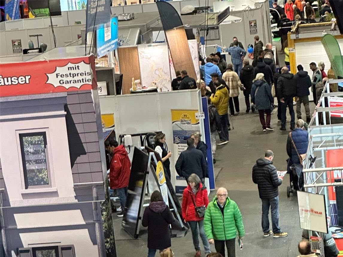 Über 100 regionale Fachbetriebe stellen sich auf der Baumesse vor. Foto: Baumesse