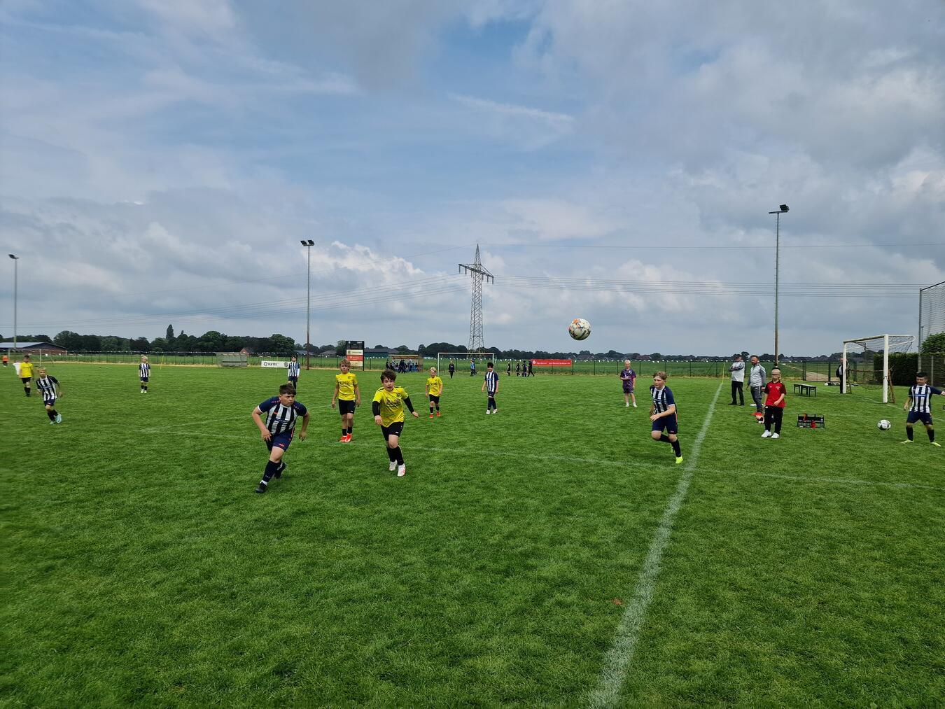 Über 2.000 Nachwuchskicker spielen in Vernum um die vorderen Plätze.Foto: privat