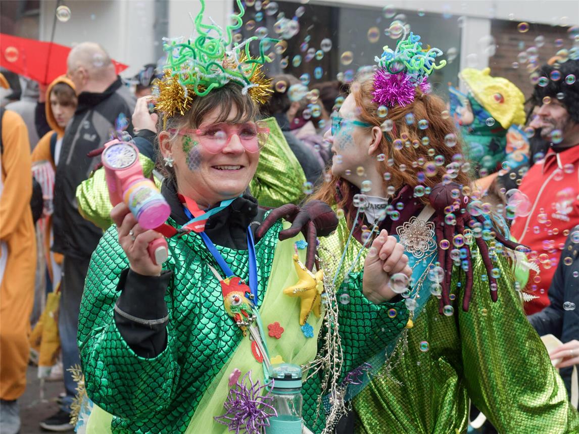 Unbeschwert Karneval feiern – das ist das Ziel der erhöhten Sicherheitsvorkehrungen in Emmerich und Rees. NN-Foto: Gerhard Seybert