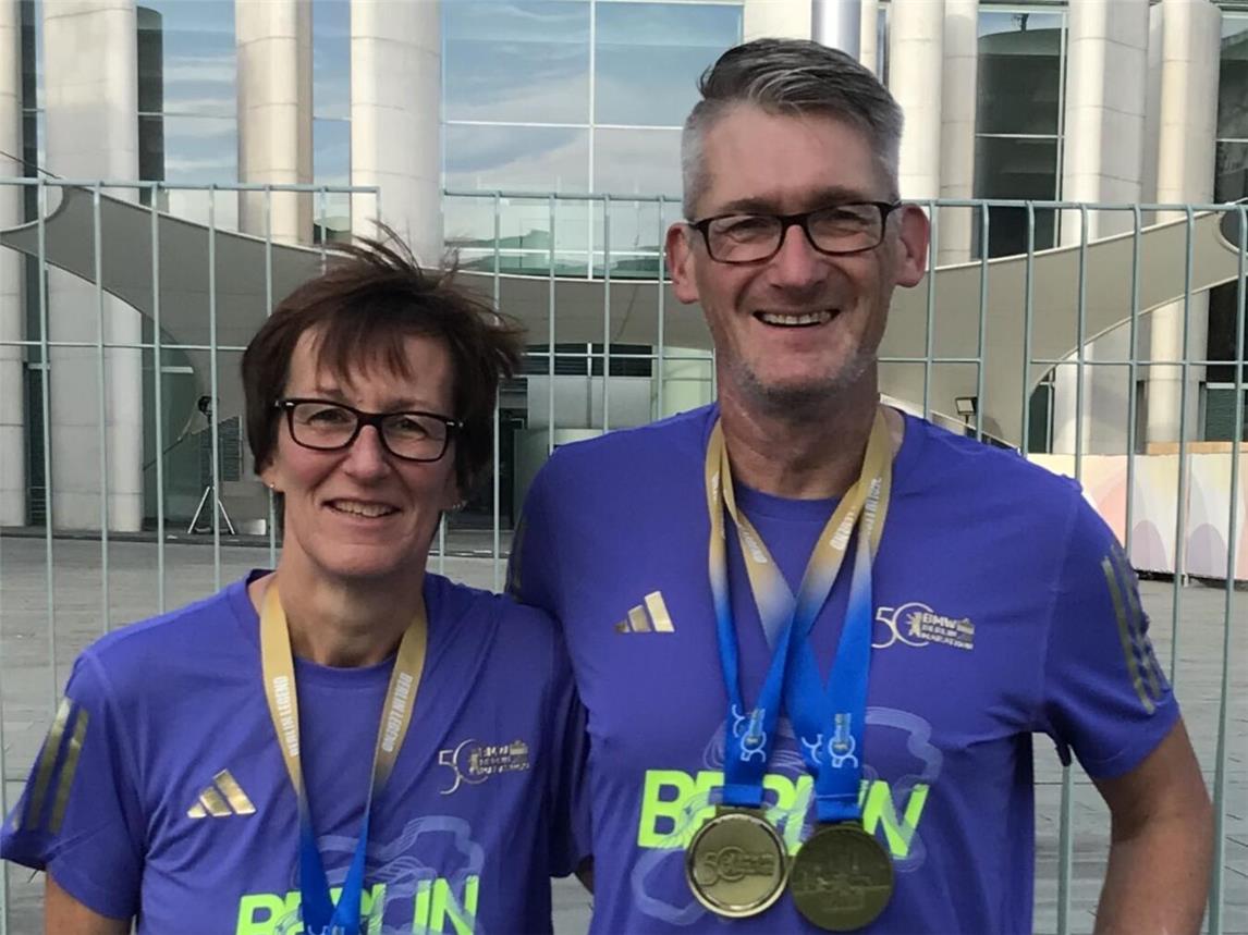 Ute und Tilman Latzel nach dem Marathon. Foto: privat