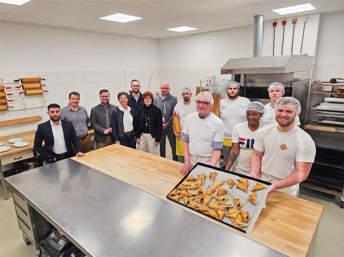 Veranstaltet wird der „Tag der Ausbildung“ vom Berufskolleg Geldern, der AOK Rheinland/Hamburg, dem Verein Agrobusiness Niederrhein, den Wirtschaftsförderungen des Kreises Kleve und der Stadt Geldern sowie der Kreishandwerkerschaft. NN-Foto: Thomas Langer