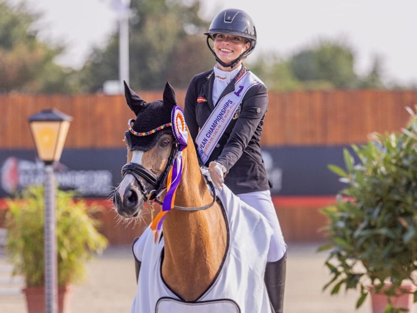 Victoria Winkmann mit Peach.