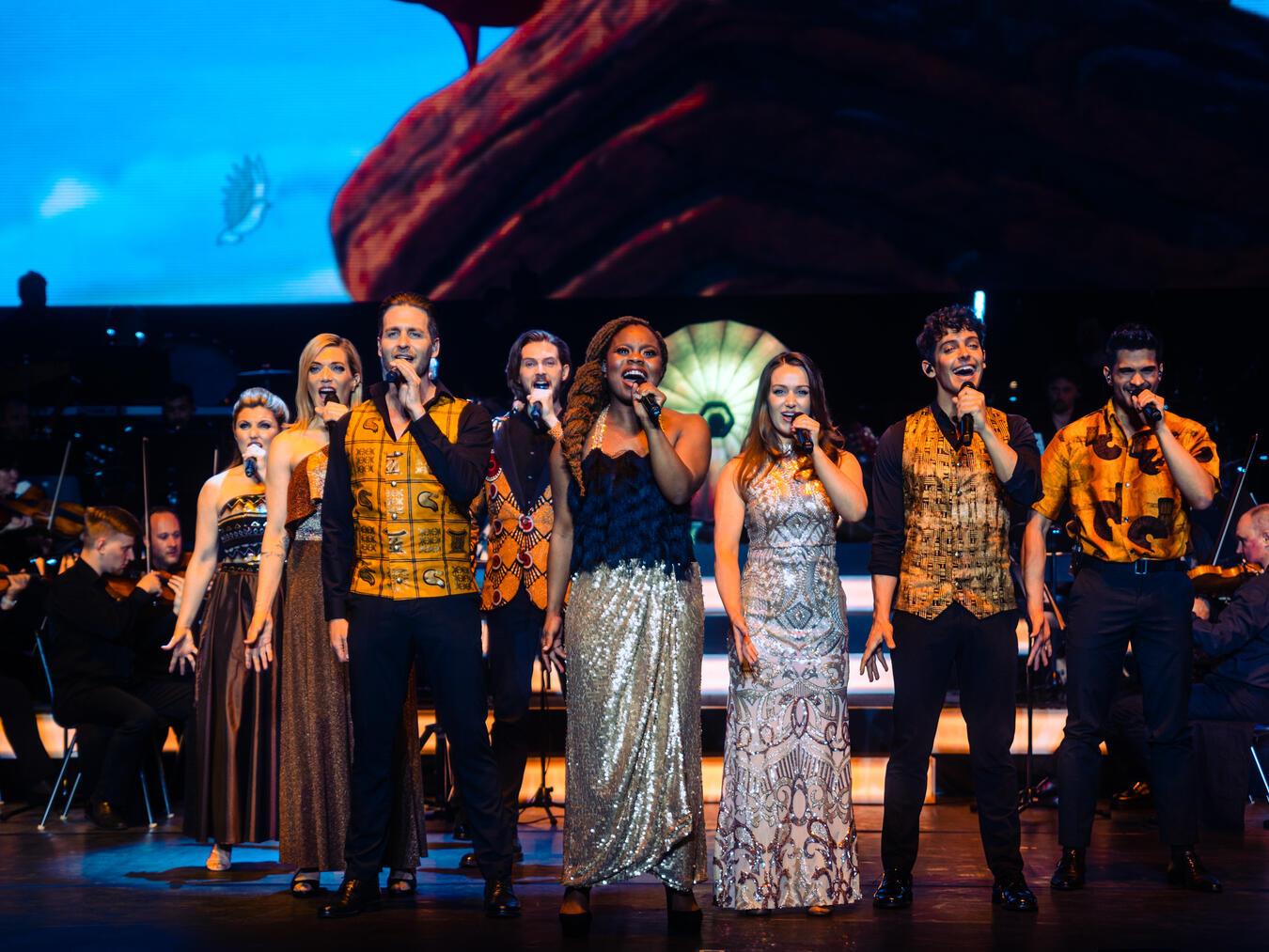 „Disney in Concert – Follow Your Dreams“ Viele bekannte Künstler unterstützen die Show mit ihrem Gesang.