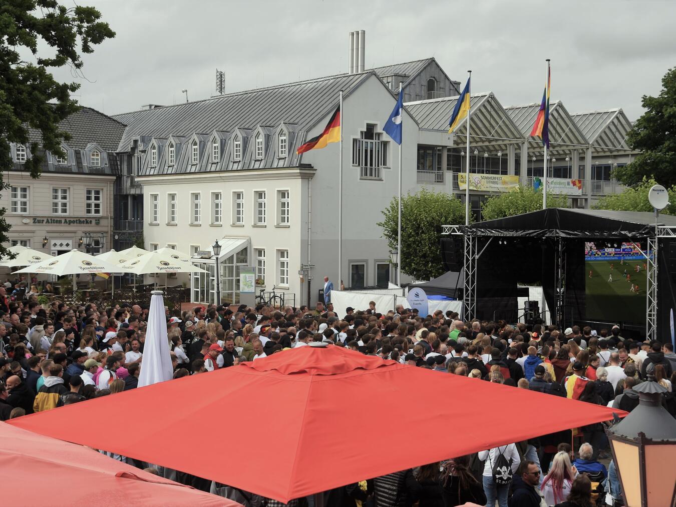Rheinberger Sommerfest wieder ein voller Erfolg Viele Besucher kamen dieses Jahr zum Rheinberger Sommerfest. Foto: Stadt Rheinberg