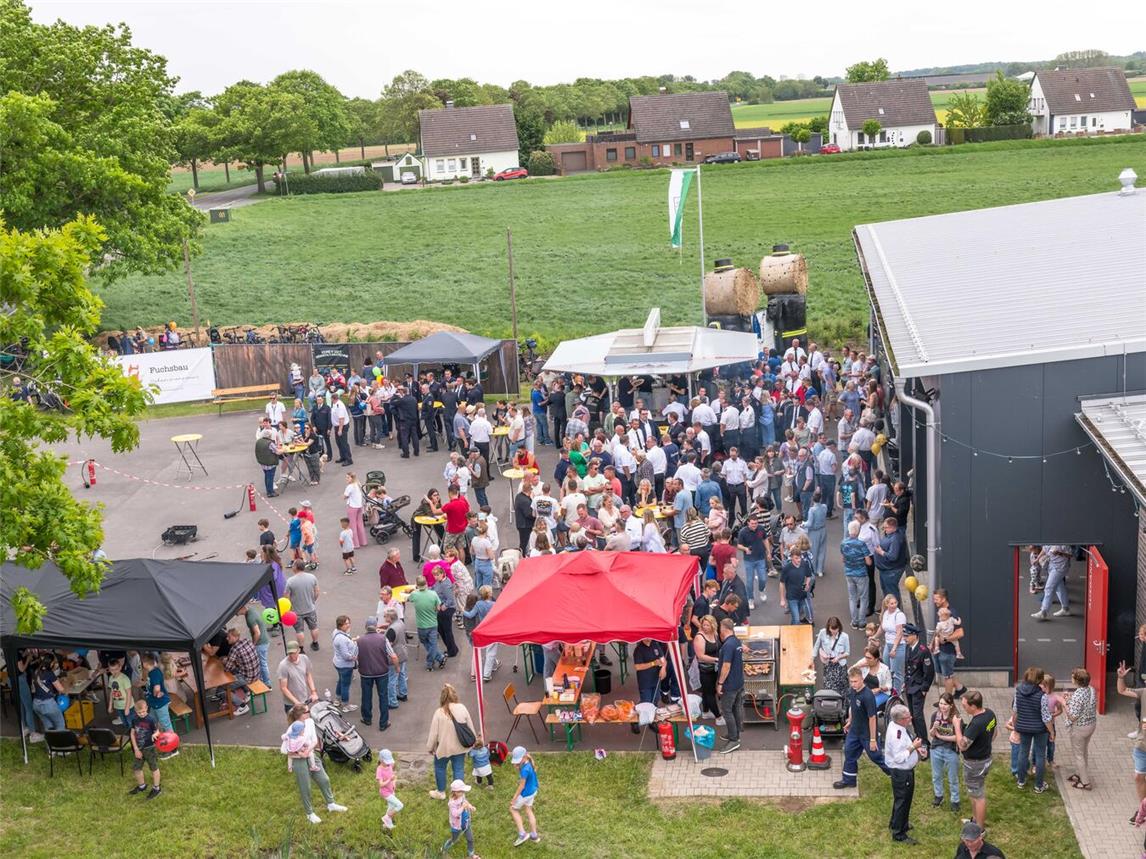 Viele Besucher kamen zum Jubiläumsfest. Foto: Feuerwehr Wissel/Norbert Schlüß