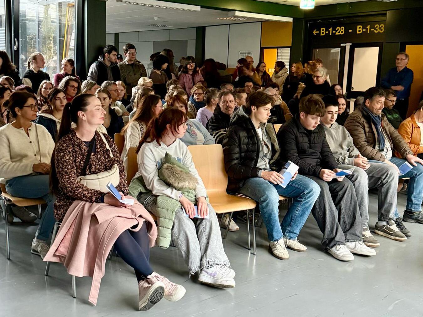 Viele Interessierte besuchten den Auschwitzabend im Kardinal-von-Galen Gymnasium Kevelaer.Foto: privat
